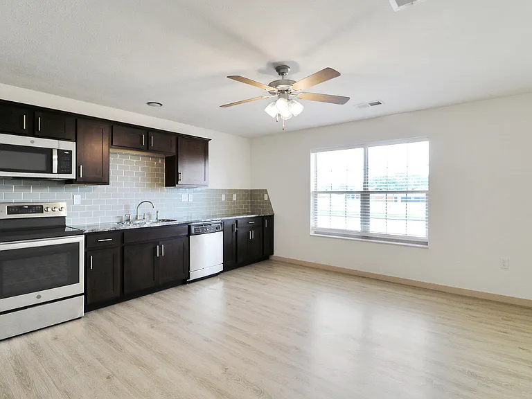 60 West Apartments — Photo 5