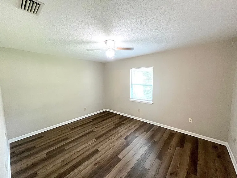2 Plateau Ln — Photo 19