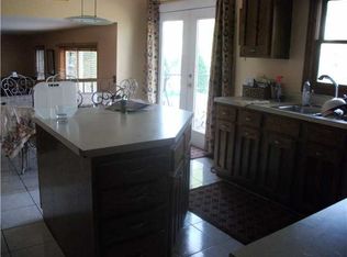 2260 Sandover Rd, Columbus, OH 43220