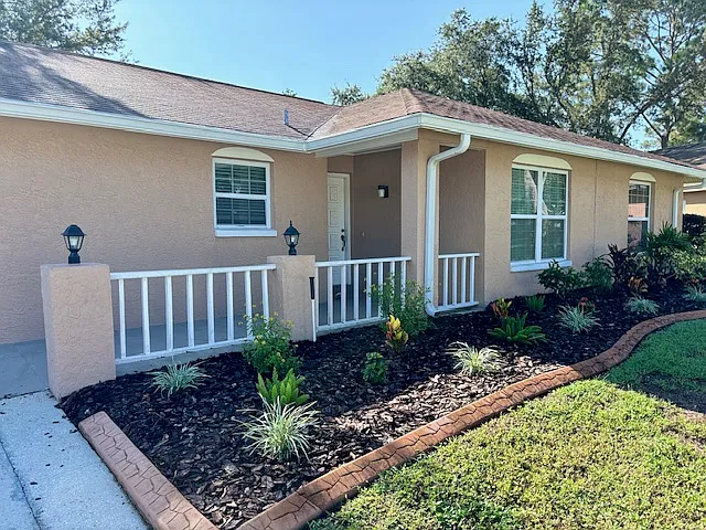 1932 Tampa Bay Dr
