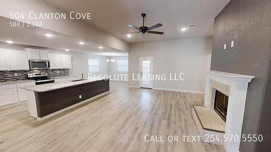 "Spacious 5-Bed Gem with Granite Countertops & Cozy Fireplace at 904 Clanton Cove!" — Photo 4