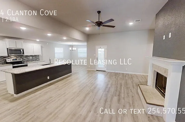 904 Clanton Cv — Photo 4