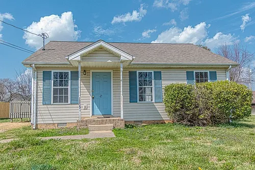 1805 Harbor Dr Photo 1