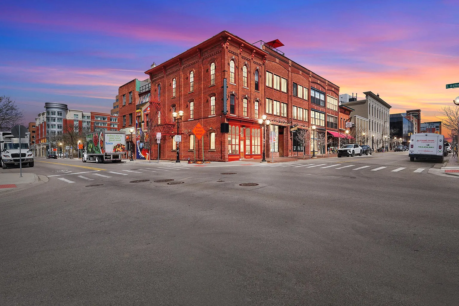 120 W Washington St E #D photo 1