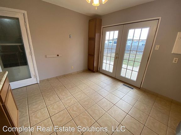 4th image of 2808 Delores Dr