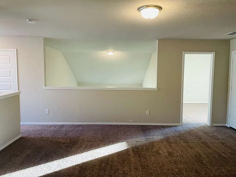 10032 Adams Ln #10032 — Photo 17
