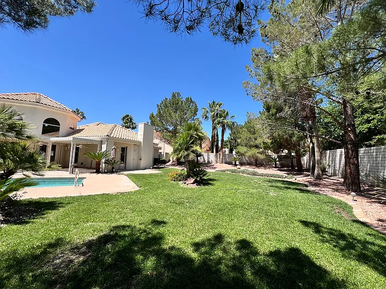 7408 Silver Palm Ave — Photo 32