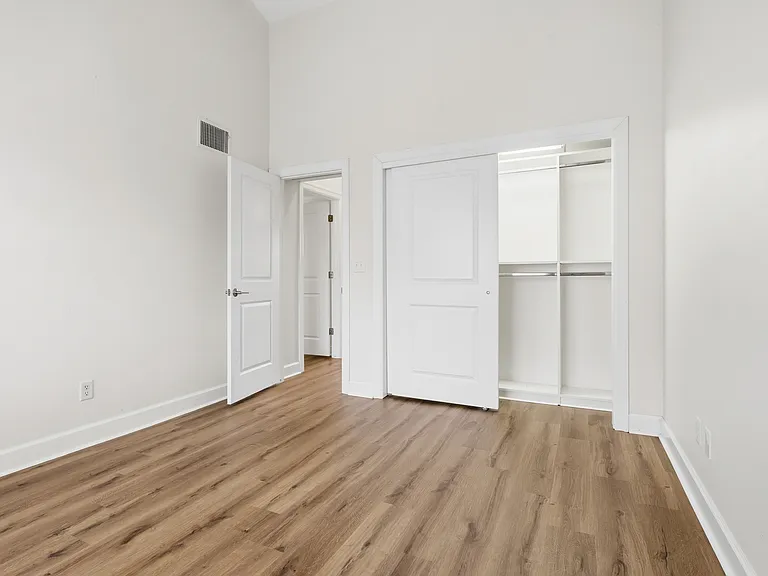 221 S Garfield St #211 — Photo 27