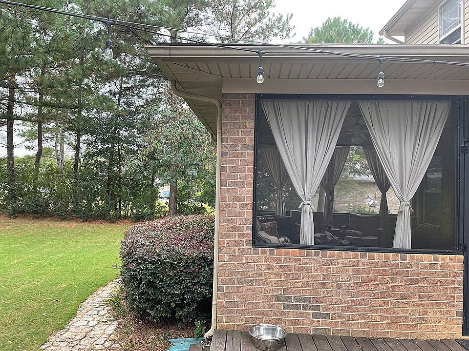 2nd image of 24 Megan Meadows Pl
