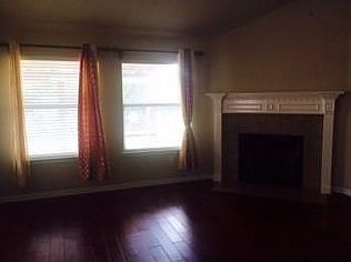 3rd image of 15521 Belfin Dr
