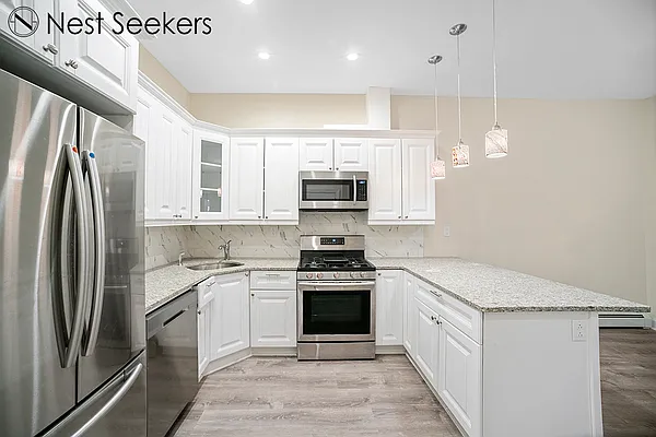 Rented by Nest Seekers International | media 8