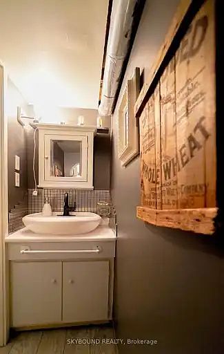 1st image of 12 Ashby Pl #1A