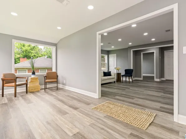 221 Short 24th Ave E, Tuscaloosa, AL 35404