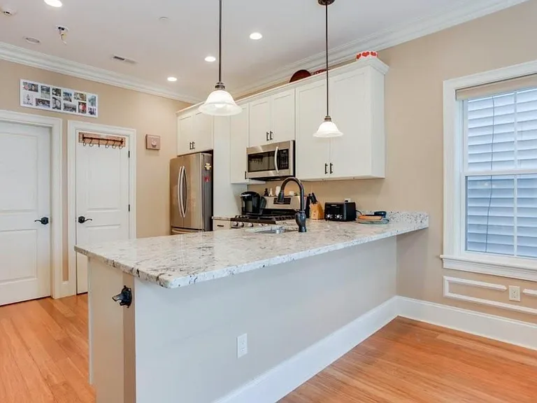 283 Dorchester St #2 — Photo 2