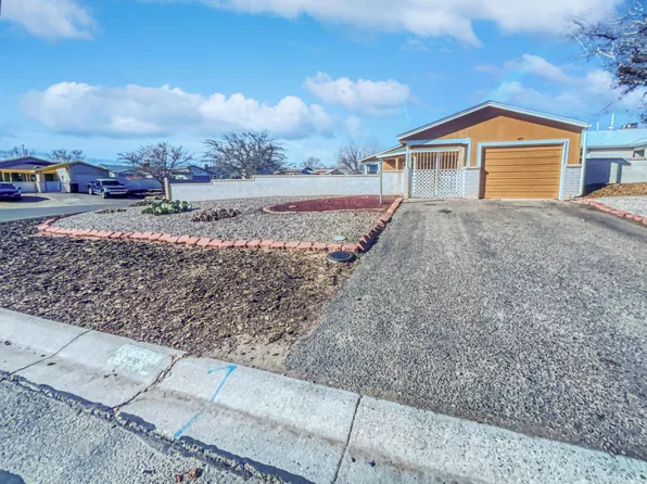 4817 Platinum Loop NE, Rio Rancho, NM 87124