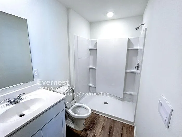 1435 Long Leaf Ln #154 — Photo 6