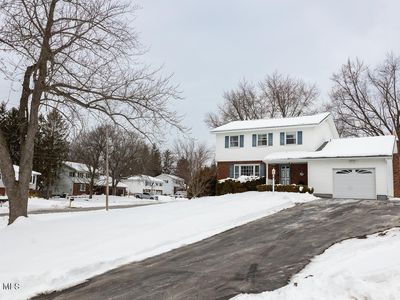 7 Wren Lane, Latham, NY, 12110