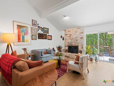 703 Stagecoach Trl, San Marcos, TX, 78666