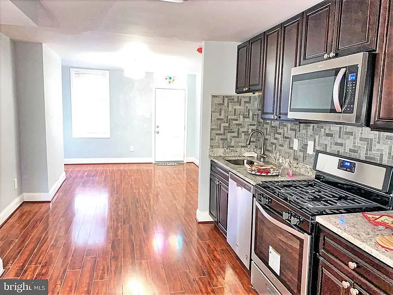 16 S Washington St #E-900 — Photo 9