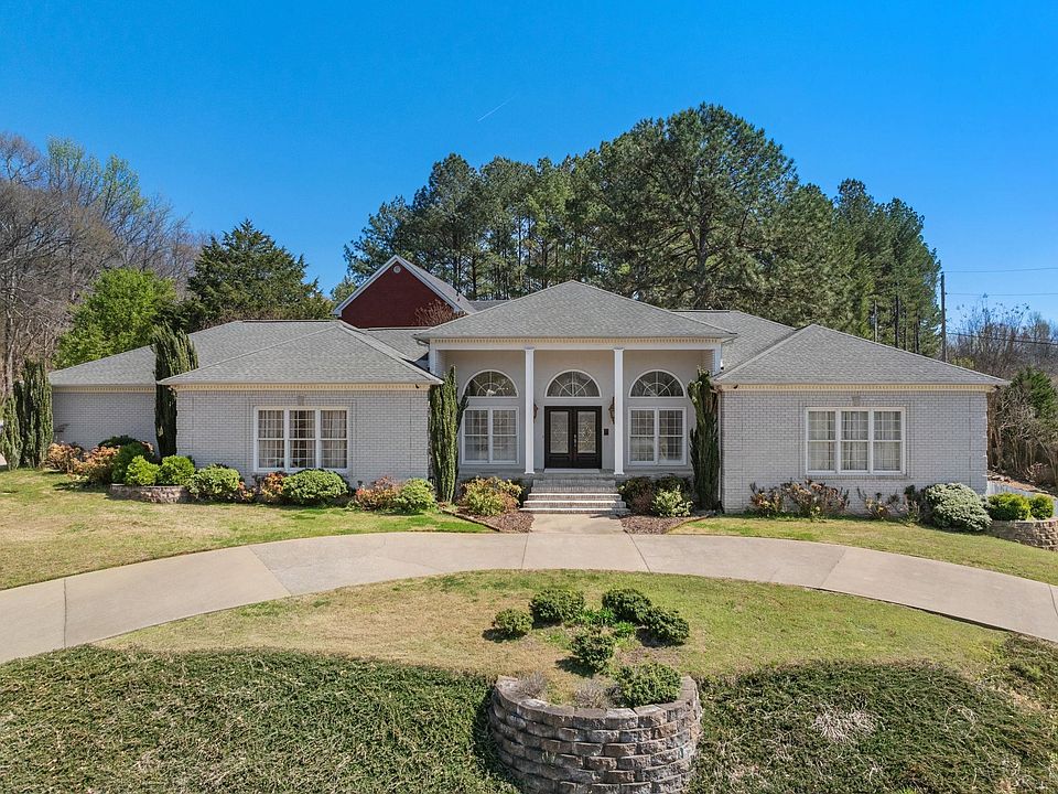 1st image of 102 Creekpoint Rd