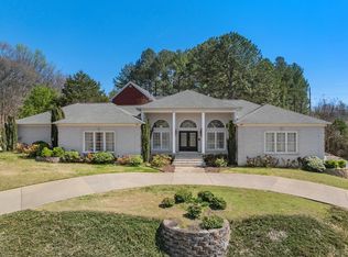 102 Creekpoint Rd, Florence, AL 35630