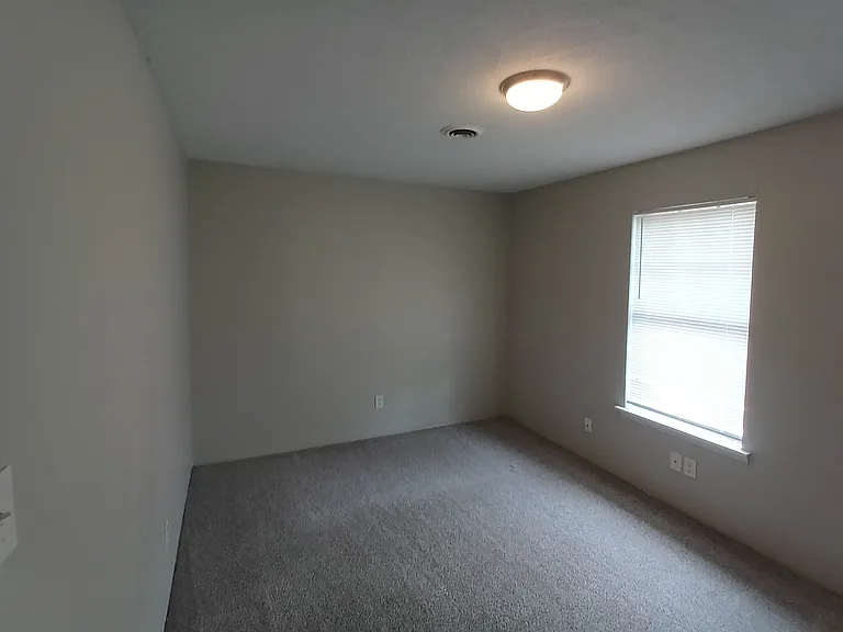 625 Old Humboldt Rd #D — Photo 6