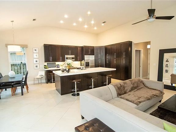 3rd image of 5467 Baytowne Pl
