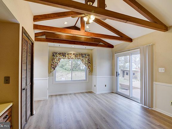 5th image of 4608 Tipton Ln