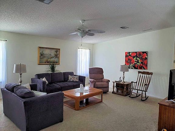 5th image of 38 Winthrop Ln