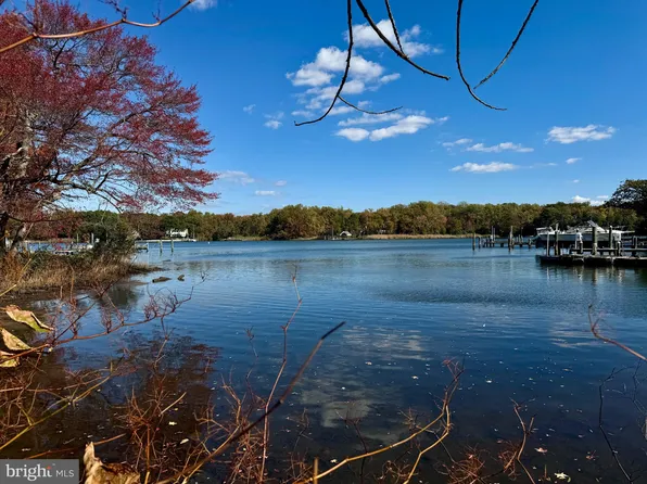 Cornfield Rd, Pasadena, MD 21122