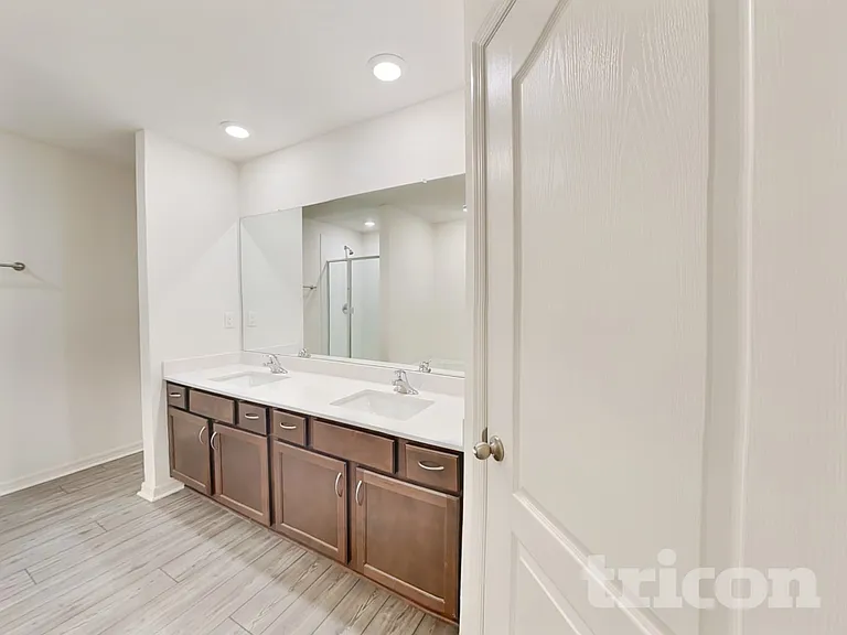 443 Underwood Trl — Photo 8