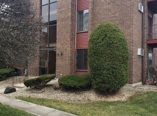 15700 Terrace Dr UNIT R02, Oak Forest, IL 60452