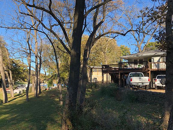 4th image of 911 NW South Shore Dr