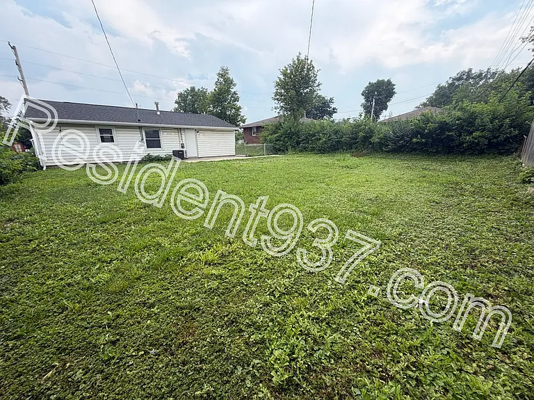 2059 Neff Rd — Photo 16