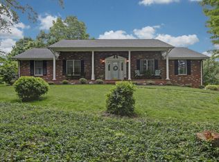 4567 Red Barn Ln, Roanoke, VA 24012