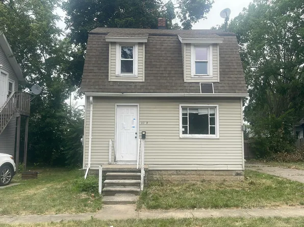 1009 Euclid Pl, Lansing, MI 48912