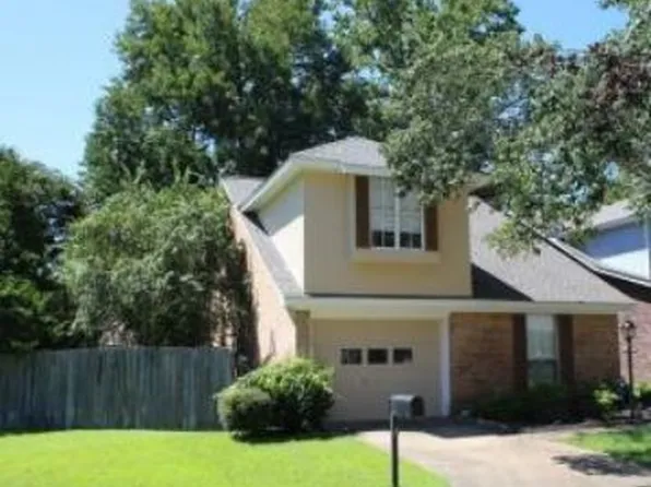 39 N Oakwood Ln, Columbus, MS 39705
