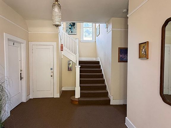 4th image of 445 Athol Ave APT 5