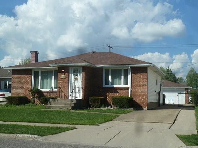 1st image of 342 Cleveland Dr