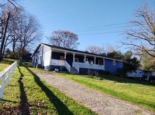 125 Thomas Lake Rd, Huntsville, TX 77320