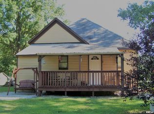 2814 Wills St, Eldorado, IL 62930