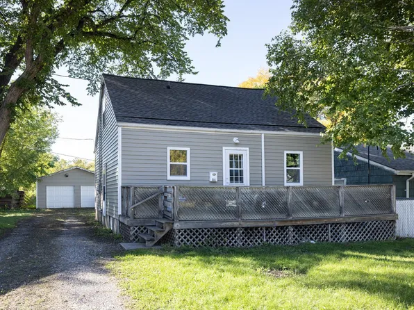 311 15th St S, Moorhead, MN 56560