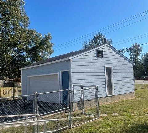 24' x 24' Detached Garage