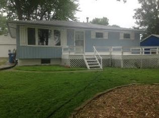 1210 14th St, Silvis, IL 61282