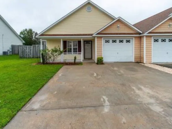 114 Emily Dr #A, Winterville, NC 28590