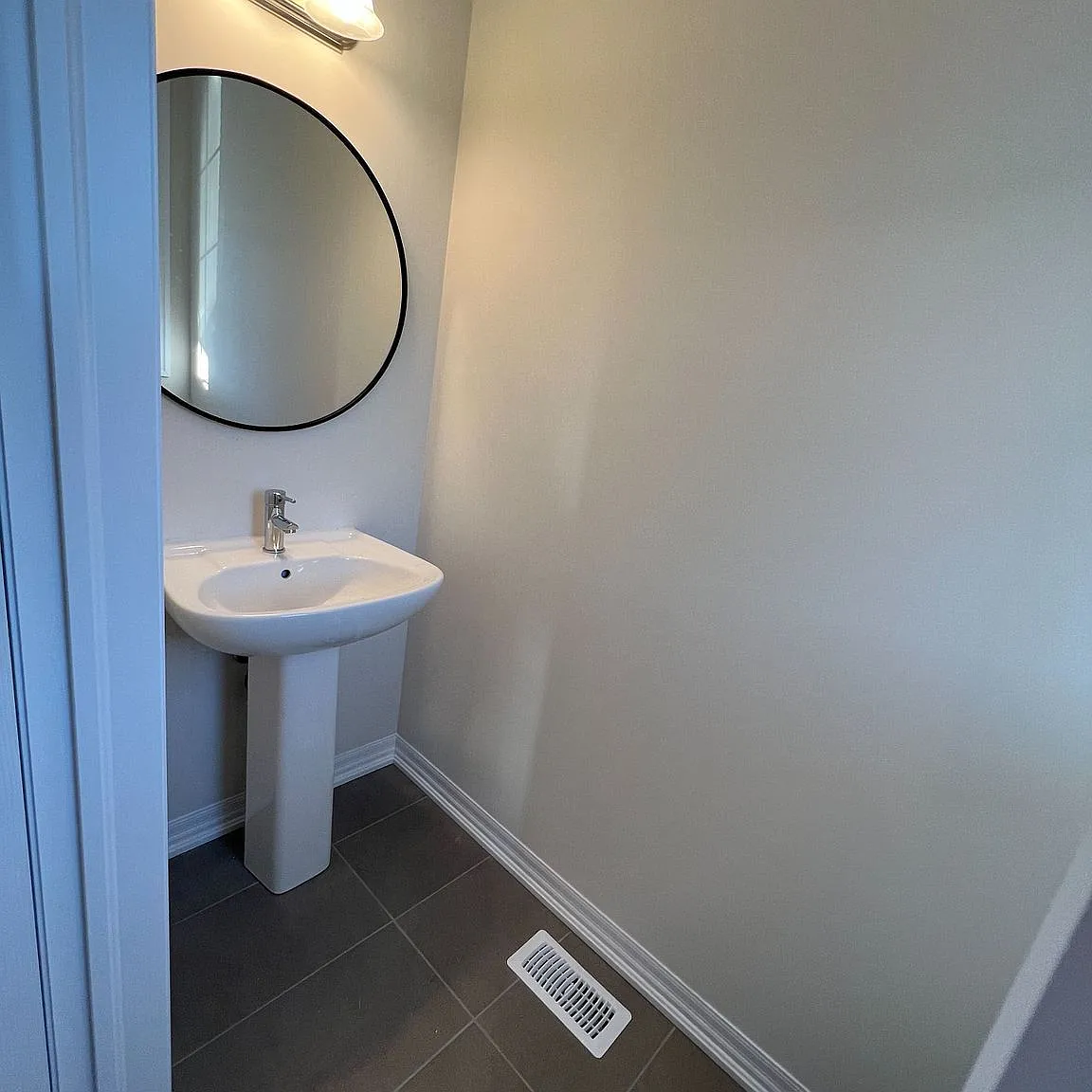 4 bed, $3,200 — Photo 3