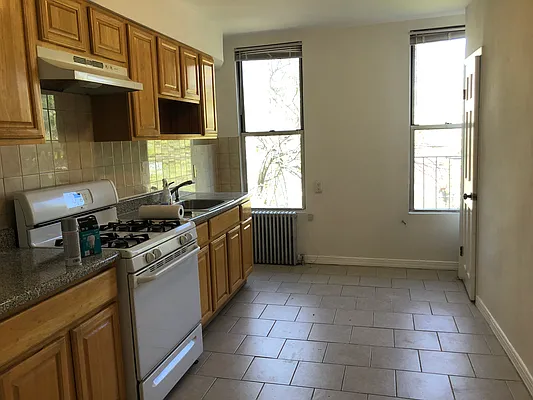 Rented by Dolores Buonocore, LREB | media 6