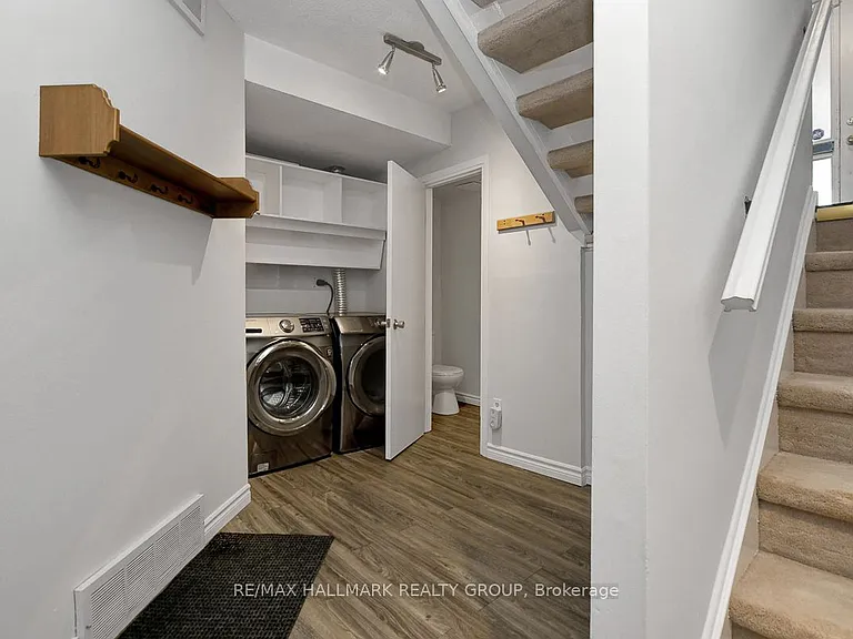 261 Bruyere St — Photo 33