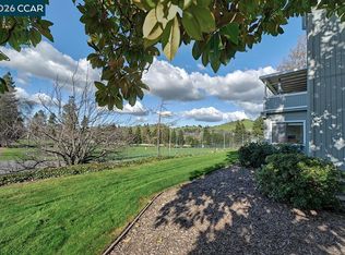 2724 Tice Creek Dr APT 2, Walnut Creek, CA 94595