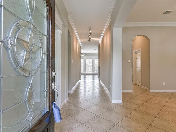 5th image of 14815 Meridian Park Ln